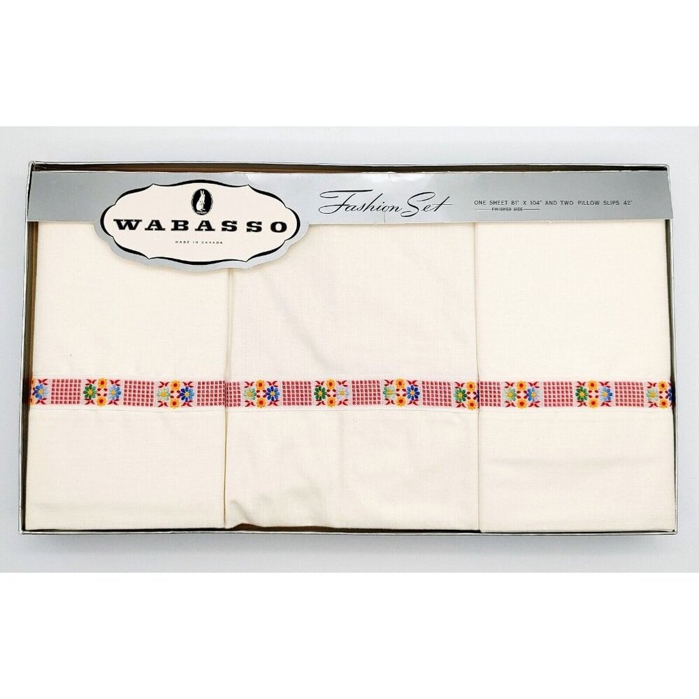 Vintage WABASSO Boxed Set Flat Sheet & 2 Cases Embroidered Band w/Flowers Square